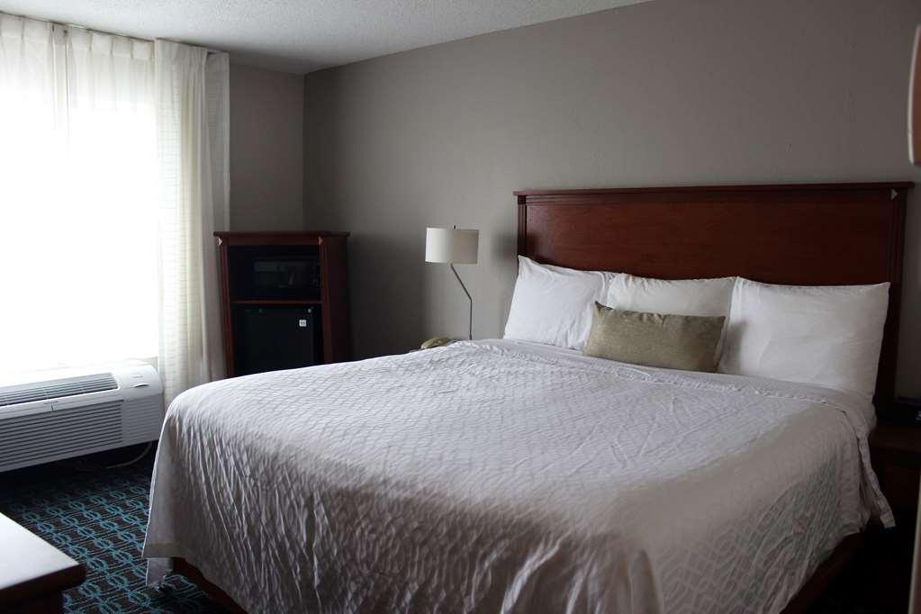 Wingate By Wyndham Dayton North Hotel Стая снимка