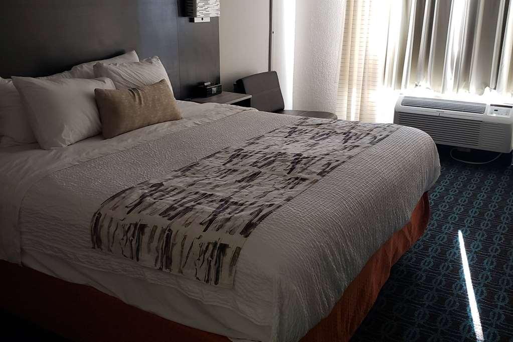 Wingate By Wyndham Dayton North Hotel Стая снимка